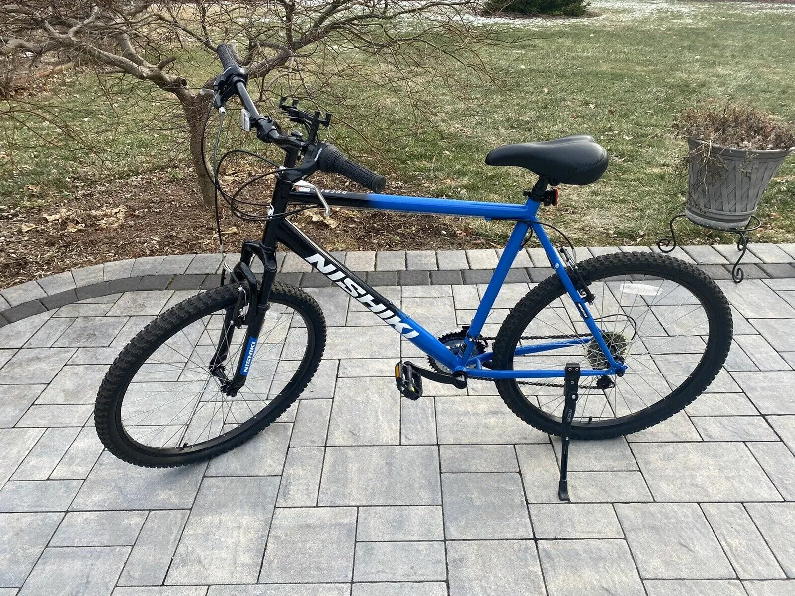 Titelseite -SRAM Verkäufe 677